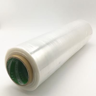 20 Mic Transparent Wrap Stretch Film Roll Lldpe 52MPa Tensile For Luggage Packing